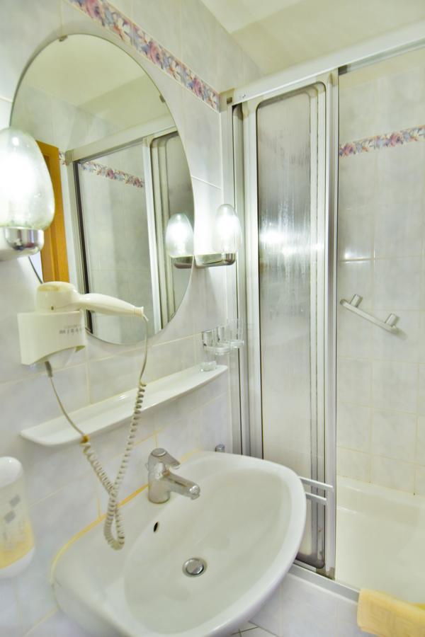 Villa Auszeit Hotel Garni Heringsdorf  Bagian luar foto